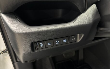 Toyota RAV4, 2025 год, 4 250 000 рублей, 14 фотография