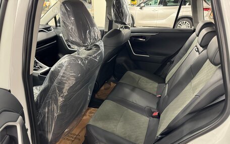 Toyota RAV4, 2025 год, 4 250 000 рублей, 16 фотография