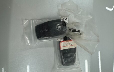 Toyota RAV4, 2025 год, 4 250 000 рублей, 19 фотография
