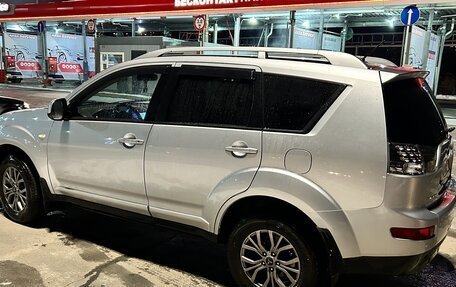 Mitsubishi Outlander III рестайлинг 3, 2008 год, 1 150 000 рублей, 2 фотография