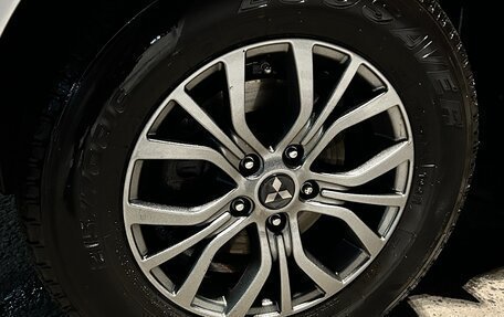 Mitsubishi Outlander III рестайлинг 3, 2008 год, 1 150 000 рублей, 3 фотография