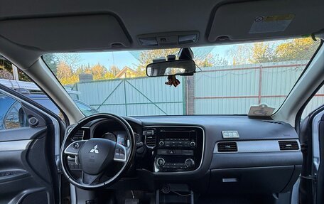 Mitsubishi Outlander III рестайлинг 3, 2012 год, 1 290 000 рублей, 8 фотография