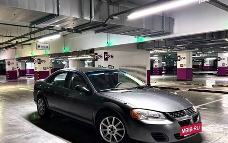 Dodge Stratus II, 2004 год, 325 000 рублей, 2 фотография