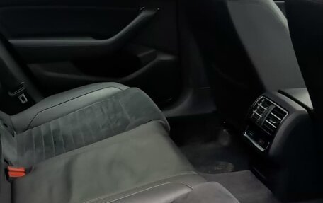 Volkswagen Passat B8 рестайлинг, 2017 год, 1 830 000 рублей, 16 фотография