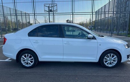 Skoda Rapid I, 2015 год, 1 050 000 рублей, 4 фотография