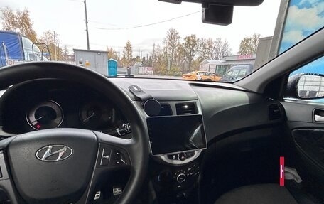 Hyundai Solaris II рестайлинг, 2012 год, 740 000 рублей, 7 фотография
