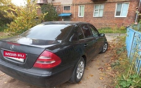 Mercedes-Benz E-Класс, 2004 год, 750 000 рублей, 2 фотография