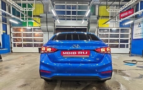 Hyundai Solaris II рестайлинг, 2017 год, 1 049 100 рублей, 6 фотография