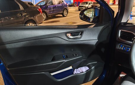 Hyundai Solaris II рестайлинг, 2017 год, 1 049 100 рублей, 12 фотография