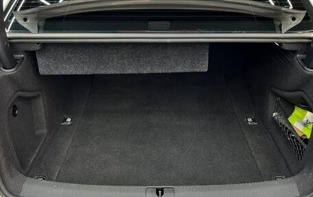 Audi A4, 2019 год, 3 300 000 рублей, 14 фотография