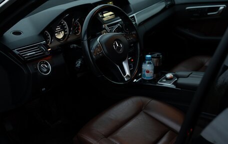 Mercedes-Benz E-Класс, 2012 год, 1 850 000 рублей, 6 фотография