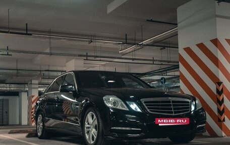 Mercedes-Benz E-Класс, 2012 год, 1 850 000 рублей, 3 фотография