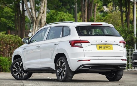 Skoda Karoq I, 2025 год, 2 650 000 рублей, 8 фотография