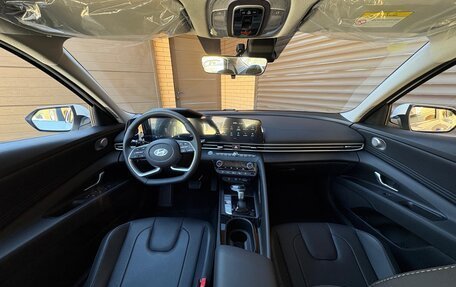 Hyundai Elantra, 2025 год, 2 585 000 рублей, 16 фотография