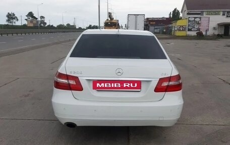 Mercedes-Benz E-Класс, 2010 год, 1 299 000 рублей, 3 фотография