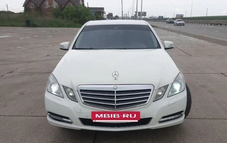 Mercedes-Benz E-Класс, 2010 год, 1 299 000 рублей, 2 фотография