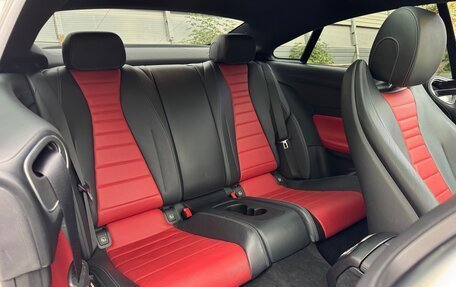 Mercedes-Benz E-Класс, 2017 год, 3 850 000 рублей, 12 фотография