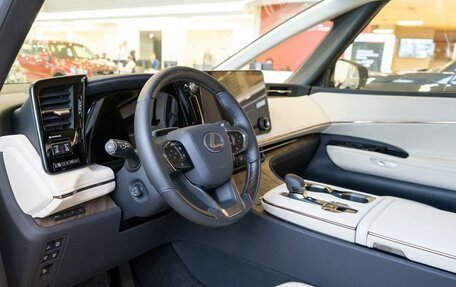 Lexus LM, 2025 год, 20 200 000 рублей, 18 фотография