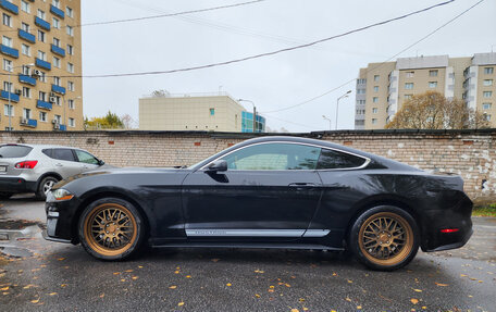 Ford Mustang VI рестайлинг, 2017 год, 2 600 000 рублей, 4 фотография