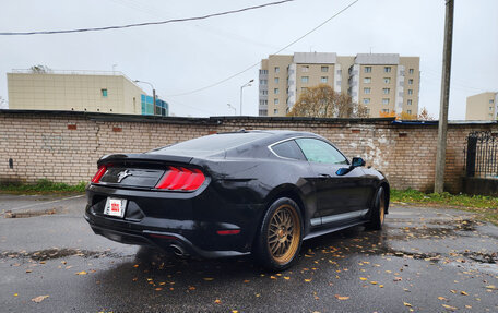 Ford Mustang VI рестайлинг, 2017 год, 2 600 000 рублей, 10 фотография
