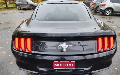 Ford Mustang VI рестайлинг, 2017 год, 2 600 000 рублей, 12 фотография
