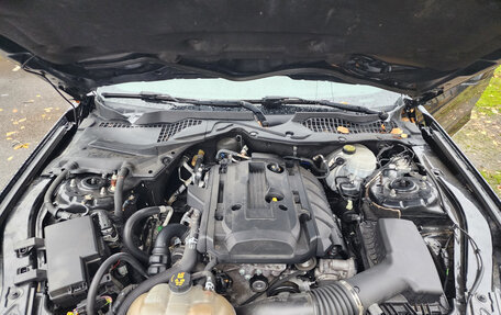 Ford Mustang VI рестайлинг, 2017 год, 2 600 000 рублей, 17 фотография