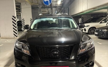 Nissan Pathfinder, 2015 год, 1 950 000 рублей, 1 фотография