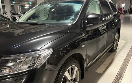 Nissan Pathfinder, 2015 год, 1 950 000 рублей, 16 фотография