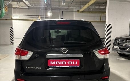 Nissan Pathfinder, 2015 год, 1 950 000 рублей, 18 фотография