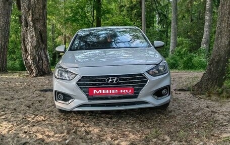 Hyundai Solaris II рестайлинг, 2017 год, 1 000 000 рублей, 11 фотография