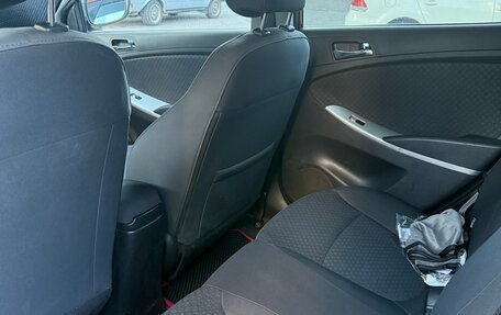 Hyundai Solaris II рестайлинг, 2011 год, 890 000 рублей, 9 фотография