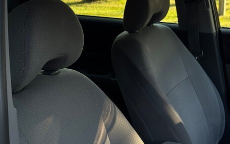 Toyota Prius, 2006 год, 700 000 рублей, 15 фотография