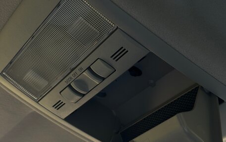 Toyota Prius, 2006 год, 700 000 рублей, 19 фотография