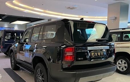 Toyota Land Cruiser Prado, 2024 год, 6 431 400 рублей, 5 фотография