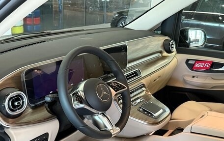 Mercedes-Benz V-Класс, 2025 год, 7 700 000 рублей, 9 фотография