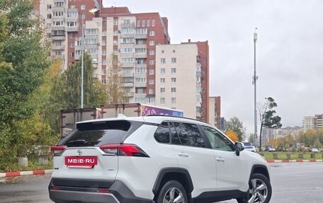 Toyota RAV4, 2020 год, 3 699 000 рублей, 6 фотография