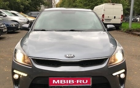 KIA Rio IV, 2017 год, 990 000 рублей, 2 фотография
