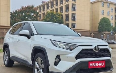 Toyota RAV4, 2022 год, 2 400 000 рублей, 1 фотография