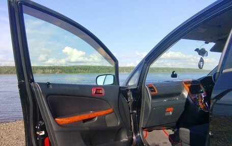 Honda Stream I рестайлинг, 2004 год, 650 000 рублей, 8 фотография