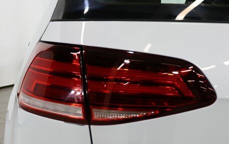 Volkswagen Golf VII, 2018 год, 1 880 000 рублей, 24 фотография