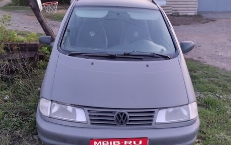 Volkswagen Sharan I рестайлинг, 1997 год, 320 000 рублей, 3 фотография