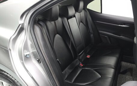 Toyota Camry, 2022 год, 2 250 555 рублей, 8 фотография