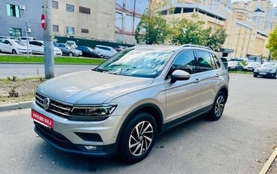 Volkswagen Tiguan II, 2018 год, 2 200 000 рублей, 1 фотография
