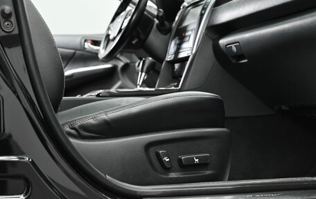 Toyota Camry, 2017 год, 1 655 000 рублей, 13 фотография