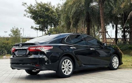 Toyota Camry, 2021 год, 2 320 000 рублей, 4 фотография