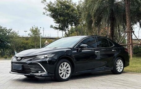 Toyota Camry, 2021 год, 2 320 000 рублей, 1 фотография