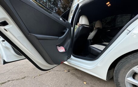 Volkswagen Jetta VI, 2015 год, 1 350 000 рублей, 11 фотография