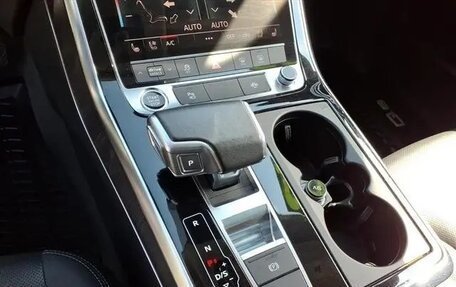 Audi Q8 I, 2022 год, 5 011 000 рублей, 10 фотография