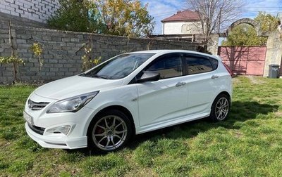 Hyundai Solaris II рестайлинг, 2015 год, 1 100 000 рублей, 1 фотография
