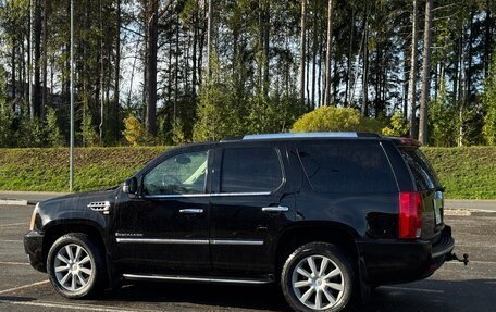 Cadillac Escalade III, 2008 год, 1 850 000 рублей, 1 фотография